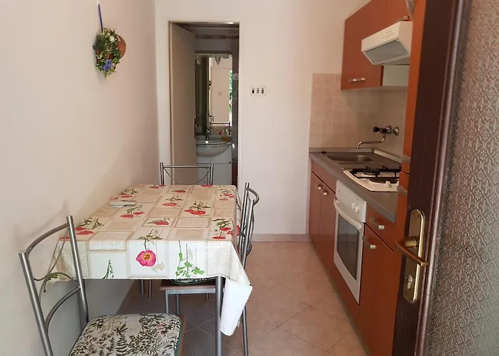 Nives Lejlighed