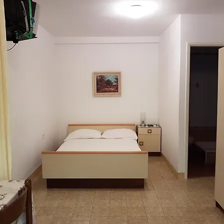 Nives Apartment *